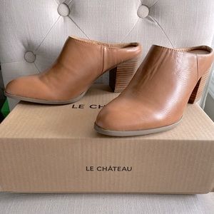 Brand NEW, Le Château Cognac Mules Size 9